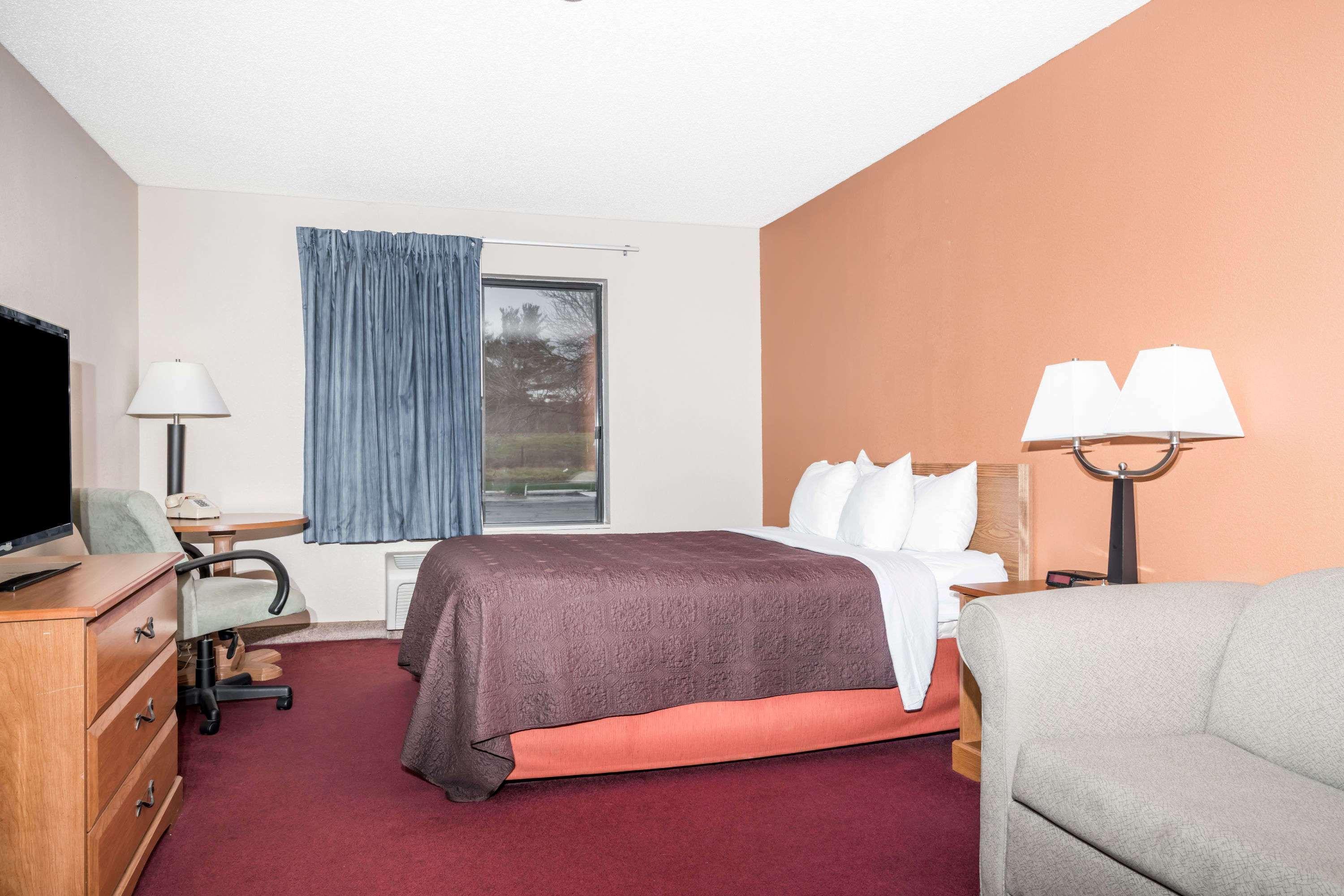 Days Inn By Wyndham Black River Falls - Access To Atv Trail Exterior photo