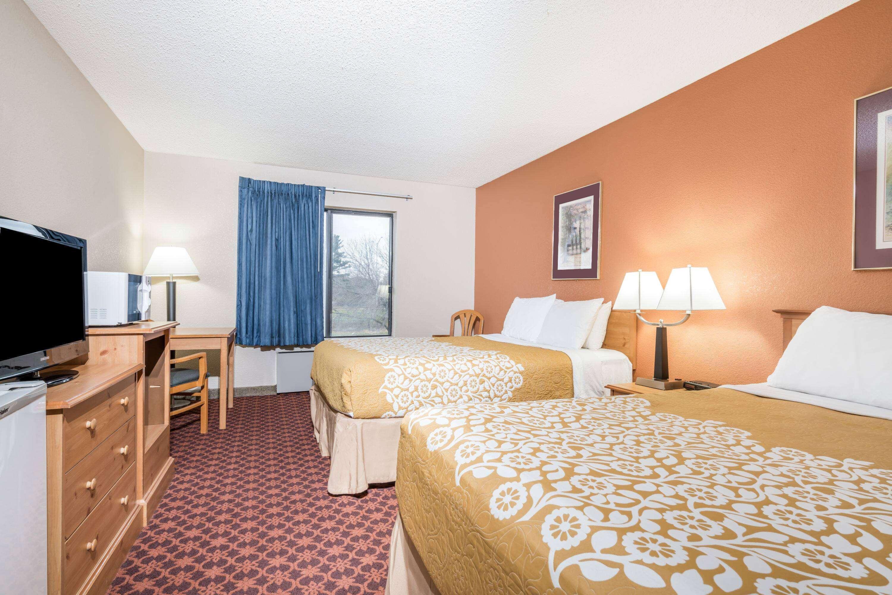 Days Inn By Wyndham Black River Falls - Access To Atv Trail Exterior photo