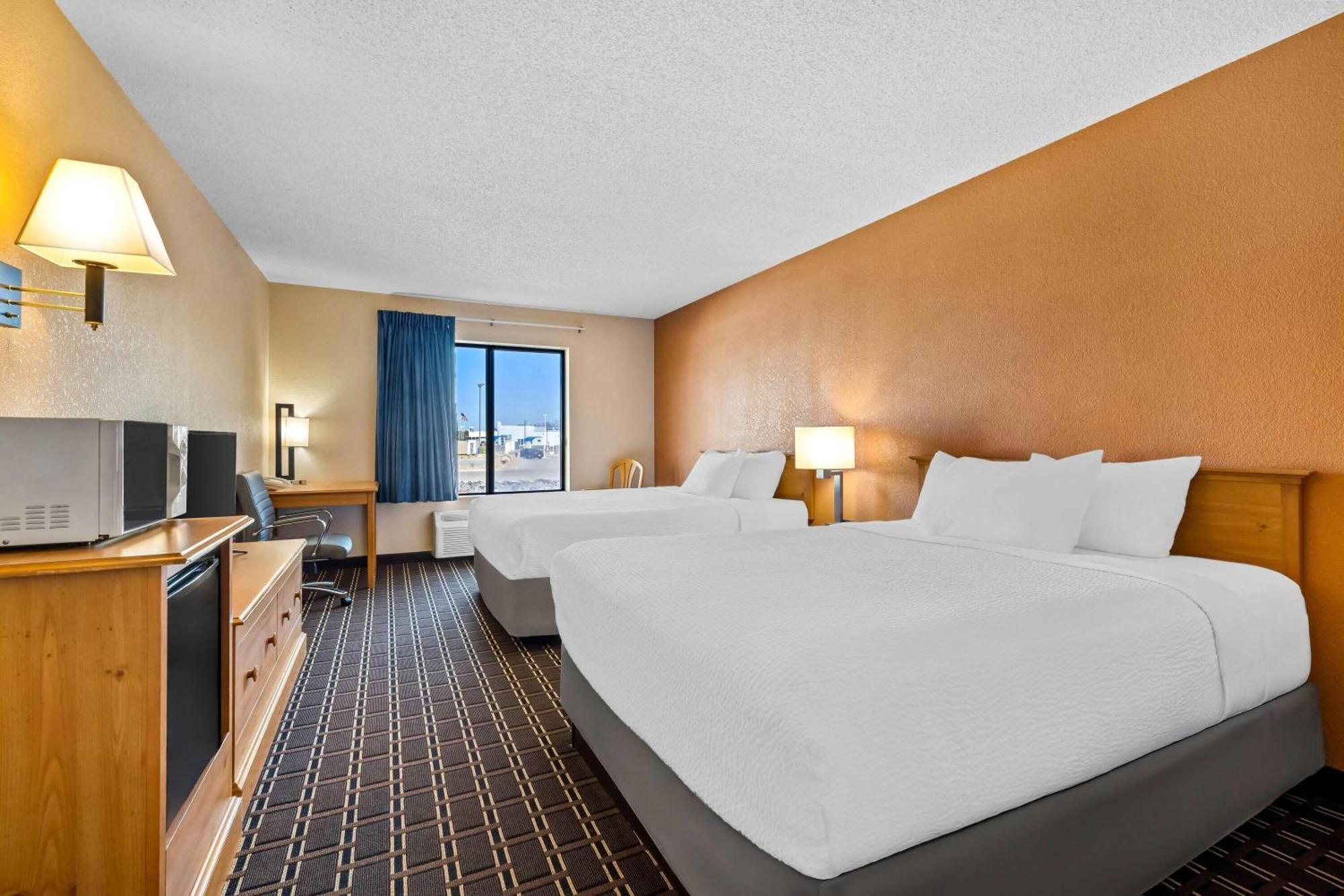 Days Inn By Wyndham Black River Falls - Access To Atv Trail Exterior photo